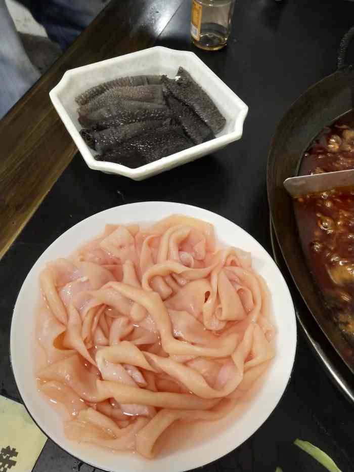 椒麻佬"鳝鱼是必点的菜,卤的鸡脚简直趴活的好吃-大众点评移动版