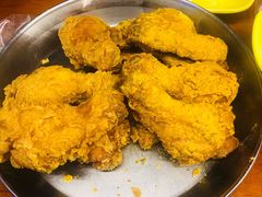 -BHC炸鸡(明洞总店)