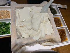 一块豆腐-95号酱骨·一块豆腐(展春园西路店)