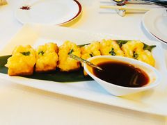 窝贴大虾多士-天龙轩(香港丽思卡尔顿酒店)