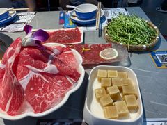 -生活如沸·顺德水牛奶火锅(人民广场店)