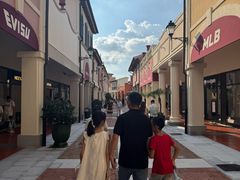 -佛罗伦萨小镇广佛名品奥特莱斯(疏港路店)