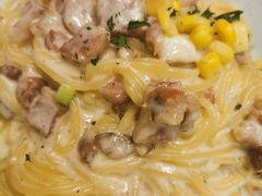 -玛格萝妮比萨屋(四平店)