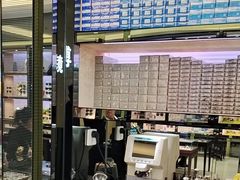 -博士眼镜(沙井京基百纳广场店)