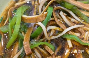 Tofu Strips Stir-fried with Green Pepper