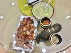-乔家小院•本地小海鲜•非遗驴肉(万年泉路店)