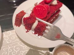 红丝绒蛋糕-Salon de Ville浦江汇(上海外滩华尔道夫酒店店)