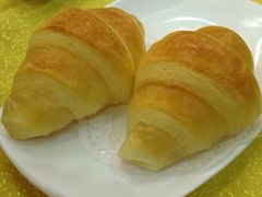 牛角包-大天然酒店(军民路店)