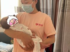 -苏州雏渐肥月嫂