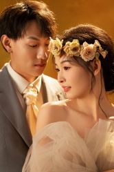 -雪中彩影婚纱摄影·微光艺术中心