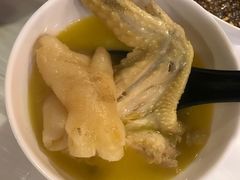-鲜入围煮花胶鸡海鲜火锅