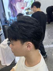 -藤野造型烫染·漂发