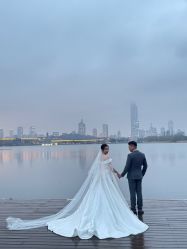 -雪中彩影婚纱摄影·微光艺术中心