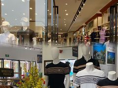 -王府井奥莱临潼小镇(临潼店)