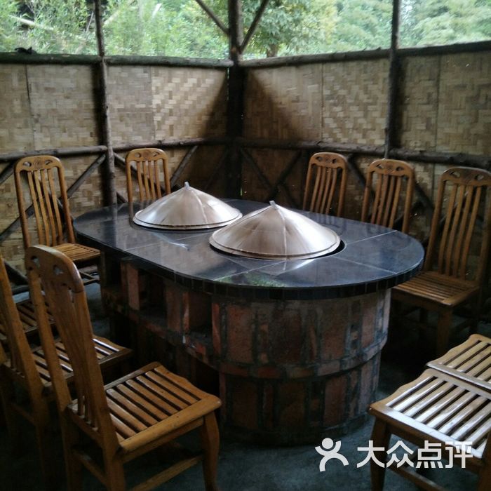 楠园清油柴火鸡