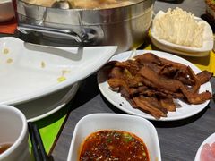 -四季喧黔味豆米火锅(万达广场店)