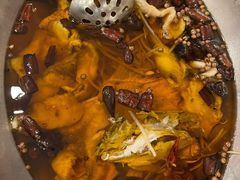 水煮份鱼-鑫巴蜀小镇 · 水煮鱼专研店(玉桥店)