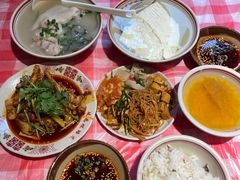 -老方桌烂蹄花川菜馆(九龙坡店)