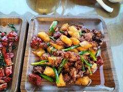 -隔壁老王·家常云南菜(花巷店)