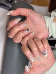 -UGIRL有个美甲