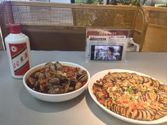 -堂瓦里·33年传统赣菜(第一街区店)