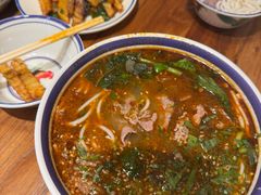 -云阿蛮云南生烫牛肉米线(奉贤路店)