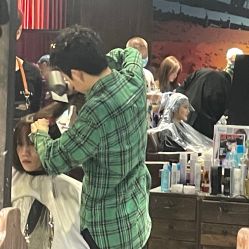 -侨治发型