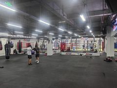 -FIGHTMAN格斗俱乐部(长宁临空店)