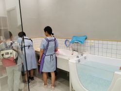 -Pony Baby宝尼婴幼儿游泳SPA馆