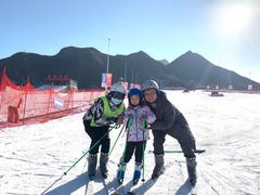 -荣盛康旅野三坡滑雪场