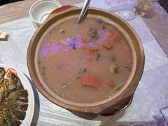 -肥肥虾庄·金牌油焖大虾(首义路店)