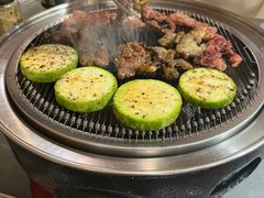-围炉肉舍丹东海鲜烤肉·烤活鳗(步行街店)