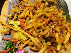 干煸茶树菇-冰川延边料理·炭烤串(原小木屋店)