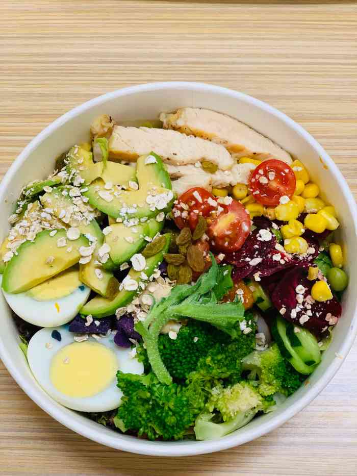 遇见轻食沙拉-"因为有身材管理计划,就尝了很多轻食,这一.