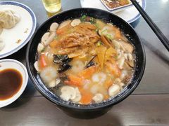 -鸿兴面馆馄饨小笼(稻香店)
