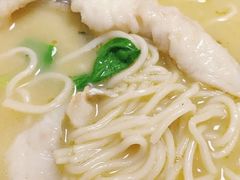 -明呈黄鱼面馆(斜土路店)