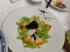-聚春园自助餐厅(东街口店)