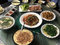 -四方小吃·白族庭院餐厅