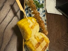 -瑞虹新天地月亮湾