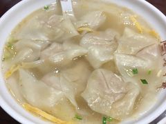 刀鱼馄饨-老半斋(福州路店)