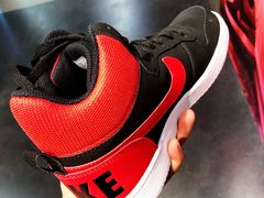 -NIKE上海青浦优选体验店