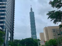 -诚品(信义店)