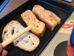 餐前面包蒜黄油-安妮意大利餐厅(国贸店)