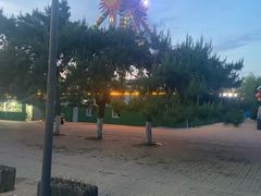 -万泉公园
