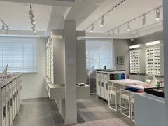 -目艮眼镜SHOWROOM(品牌集合店)