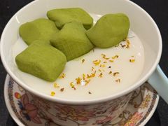 抹茶奶盖麻薯-寄畅興·百年蟹黄面·星空穹顶(外滩中央旗舰店)