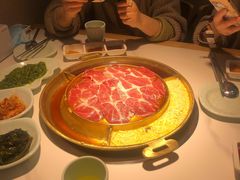 -猪啊牛呀羊啊铜盘烤肉(正大广场店)