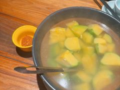 -缘生态云南菜·野生菌庭院餐厅(华侨城店)