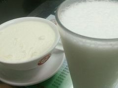 凍雙皮奶和冻杏仁露-义顺牛奶公司