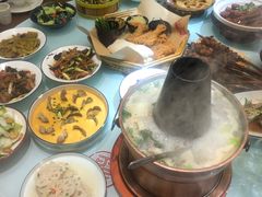 -丁里羊肉小镇(天鹅湖总店)